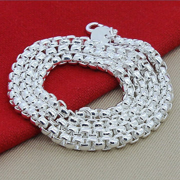 Silver Plated Round Box Necklace With
