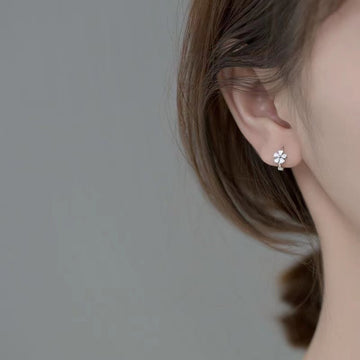 New Women'S Daisy Fashion Earrings In