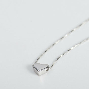 Fashion Simple Heart Shaped Clavicle Chain Necklace
