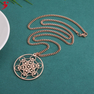 European And American Stainless Steel Hollow Necklace
