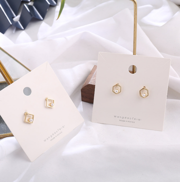 Hollow Diamond Square Stud Earrings For