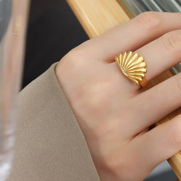 Ocean Style Personalized Scallop Ring For