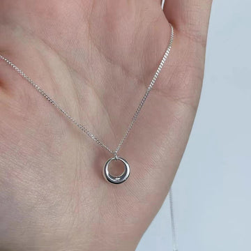 Women'S Simple Geometric Circle Necklace White