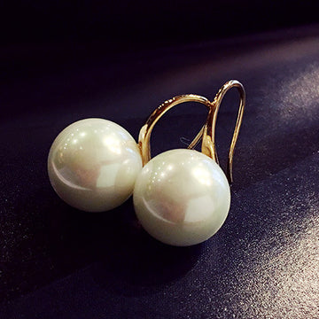 Simple Pearl Earrings For Women 18K