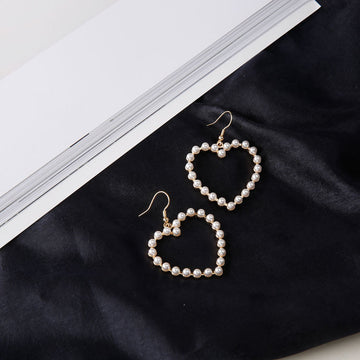 Cute Peach Heart Pierced Pearl Earrings