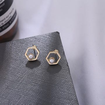 Hollow Diamond Square Stud Earrings For