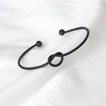 Knotted Knot O Type Metal Openwork Bracelet