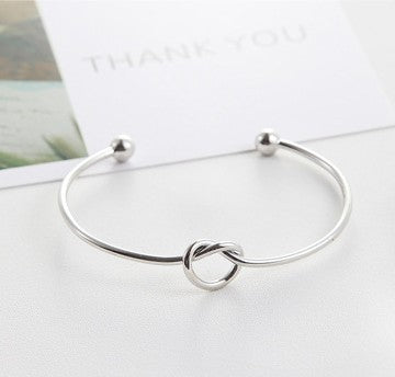 Knotted Knot O Type Metal Openwork Bracelet