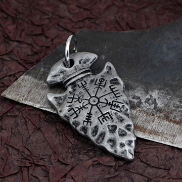 Fashion Simple Alloy Compass Pendant Necklace