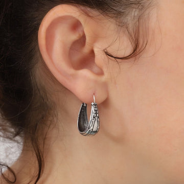 Vintage Carved Pattern Silver Earrings Retro