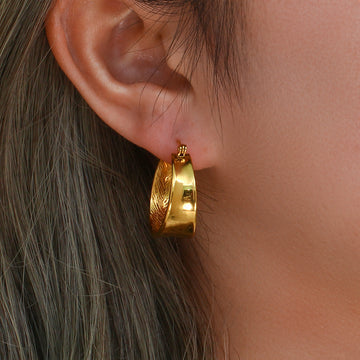 Geometric Gradient Gold Earrings For Women