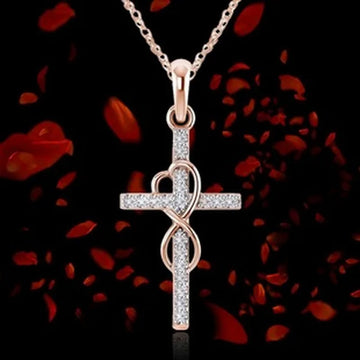 Alloy Pendant Necklace With Diamond And
