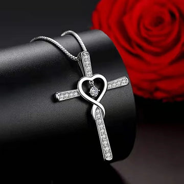 Alloy Pendant Necklace With Diamond And