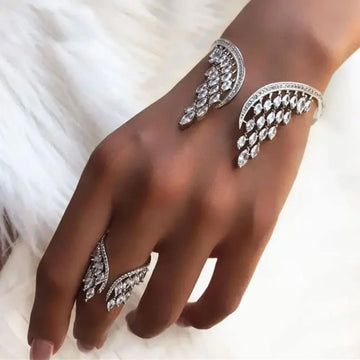 Angel Wings Ladies Bracelet Geometric Fashion