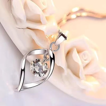 Zircon Twist Fashion Necklace Pendant Couple