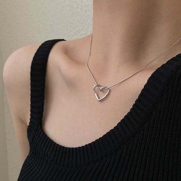 Niche Hollow Heart Necklace For Women