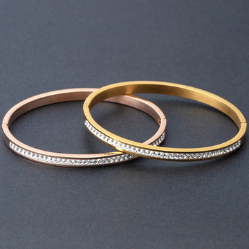 Single Row Stainless Steel Bracelet With