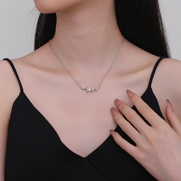 Light Luxury Minority Design Love Necklace