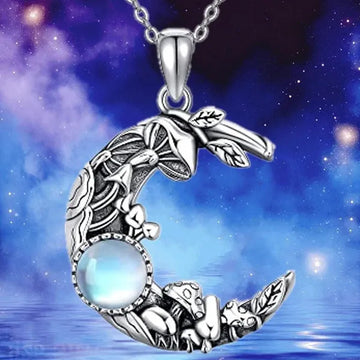 Bohemian Retro Moon Pendant Necklace For