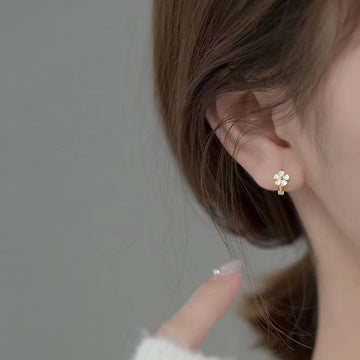 New Women'S Daisy Fashion Earrings In