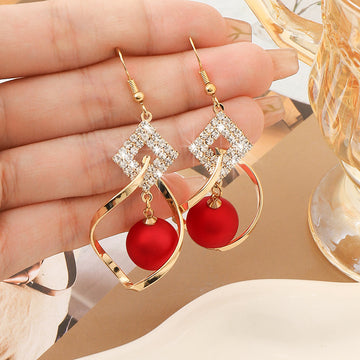 Women'S Fashionable Temperamental All Match Earrings